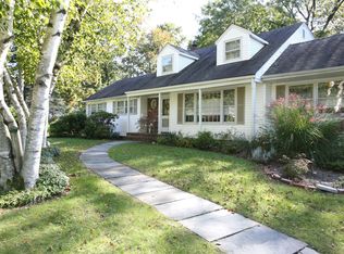 35 Taylor Dr, West Caldwell, NJ 07006
