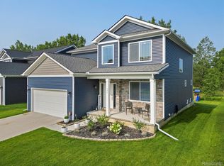 346 Hidden Riv E, Holly, MI 48442