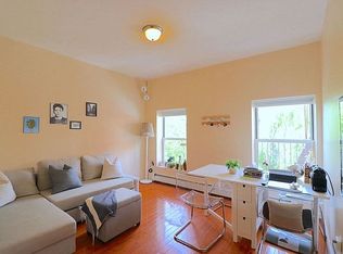 322 E 4th St APT 2F, New York, NY 10009