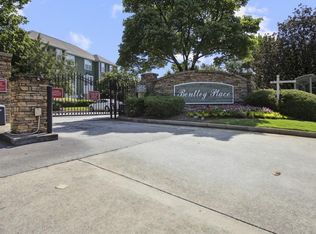 123 Bentley Pl, Tucker, GA 30084