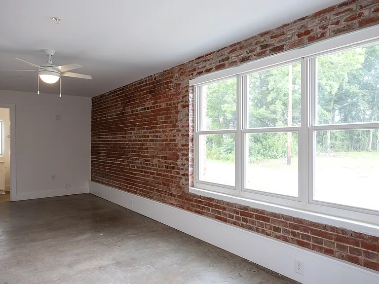 Overton Lofts — Photo 22