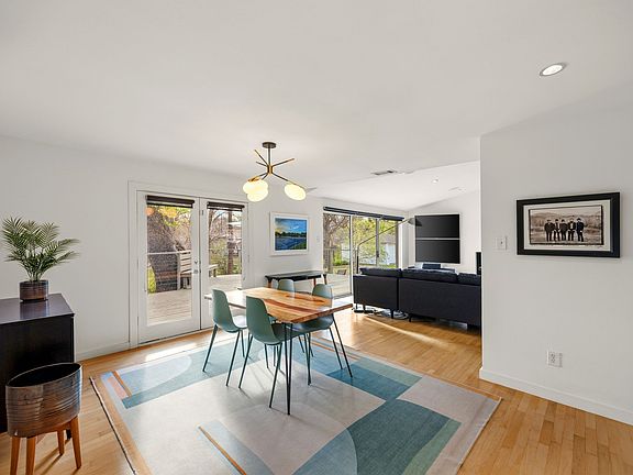 4th image of 6631 Ridgemont Dr