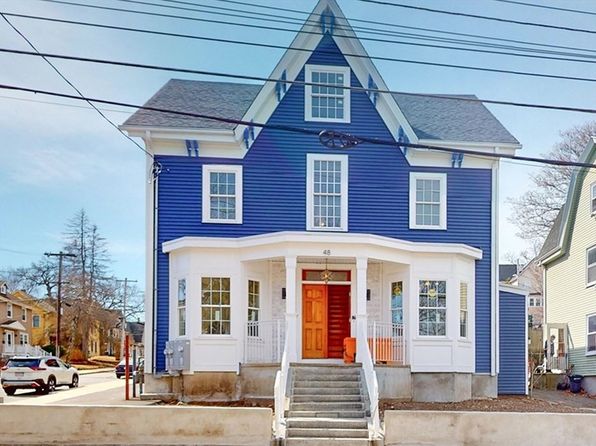 48 Rockwell St, Malden, MA 02148