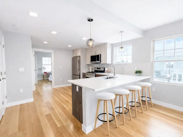 98 Prescott St #3A, Boston, MA 02128