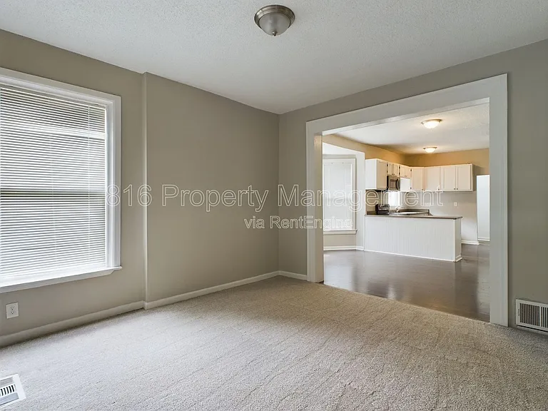 5218 Highland Ave — Photo 6
