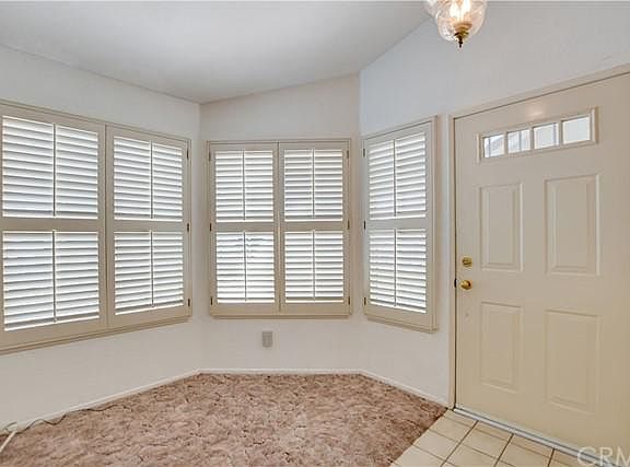 5th image of 2298 Begonia Ct