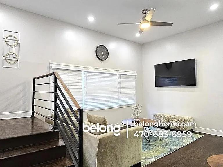 2511 Susan Ln SW — Photo 4