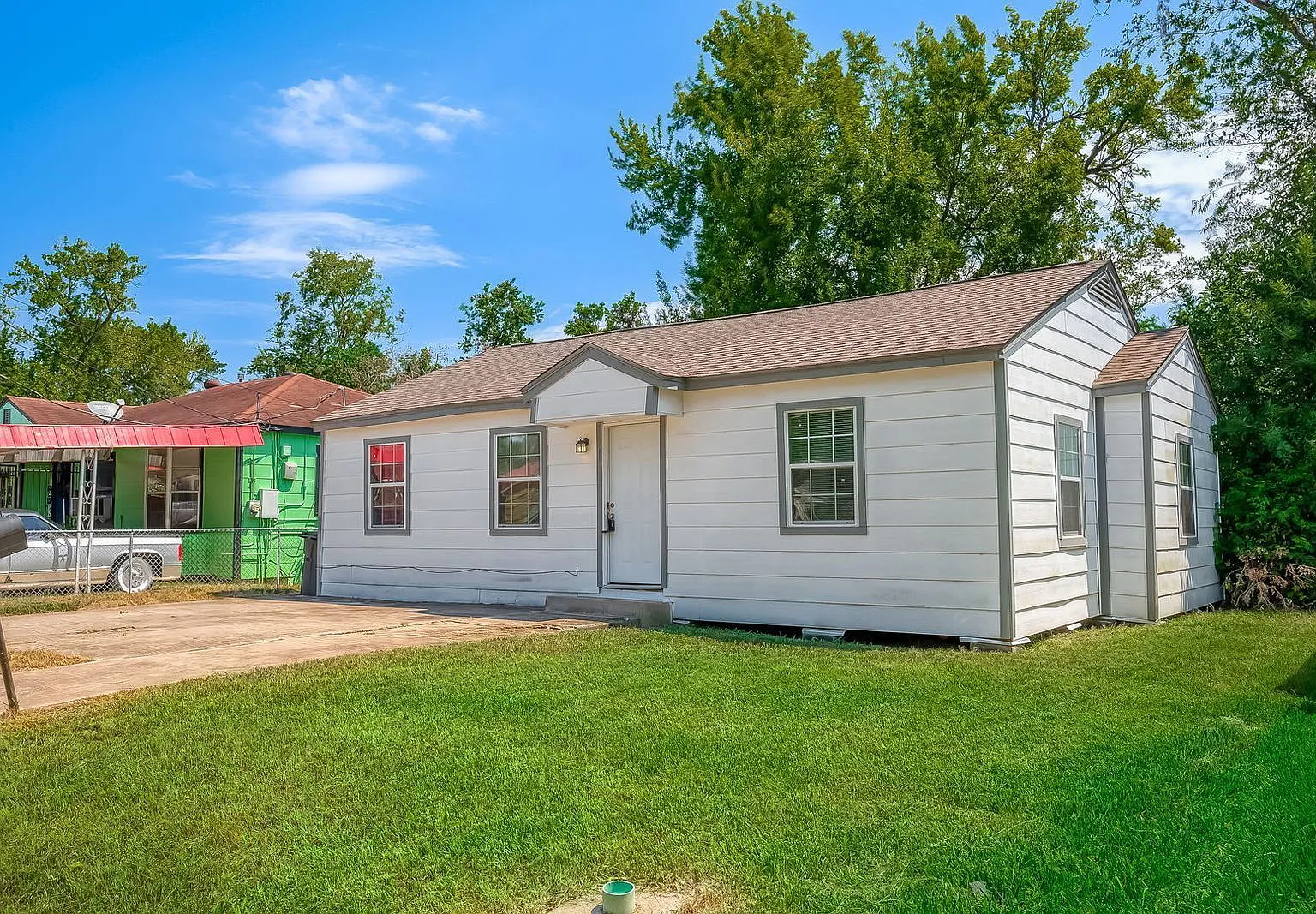 3 bed, 1.0 bath, 1006 sqft, $1,450 — Photo 3