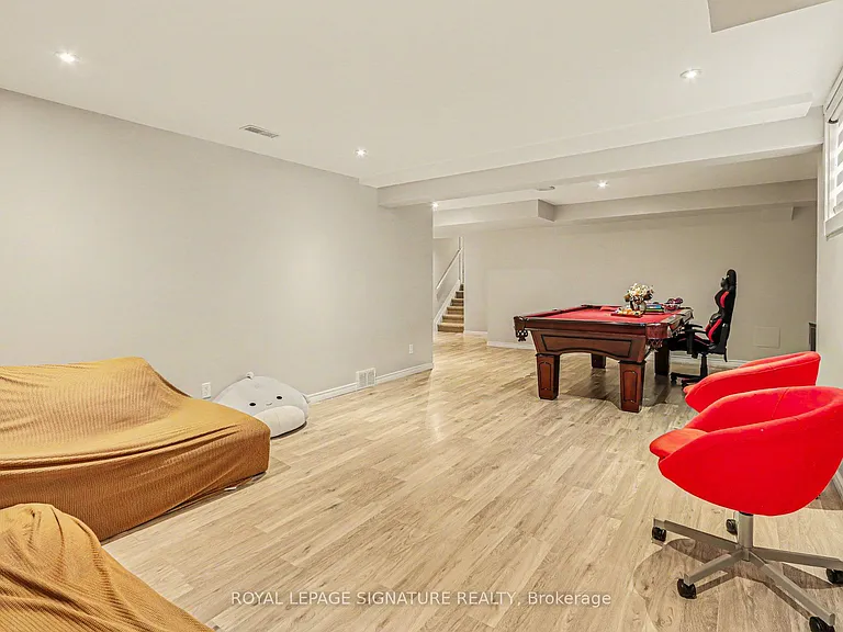 129 Tapestry Dr — Photo 24