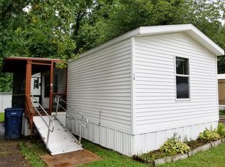 19 Cottonwood Dr, Mount Vernon, IL 62864