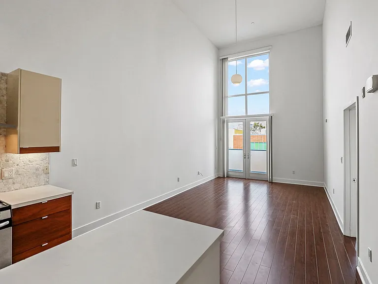 High-Ceilings, Vinyl Flooring, and Natural Light are Common Features
