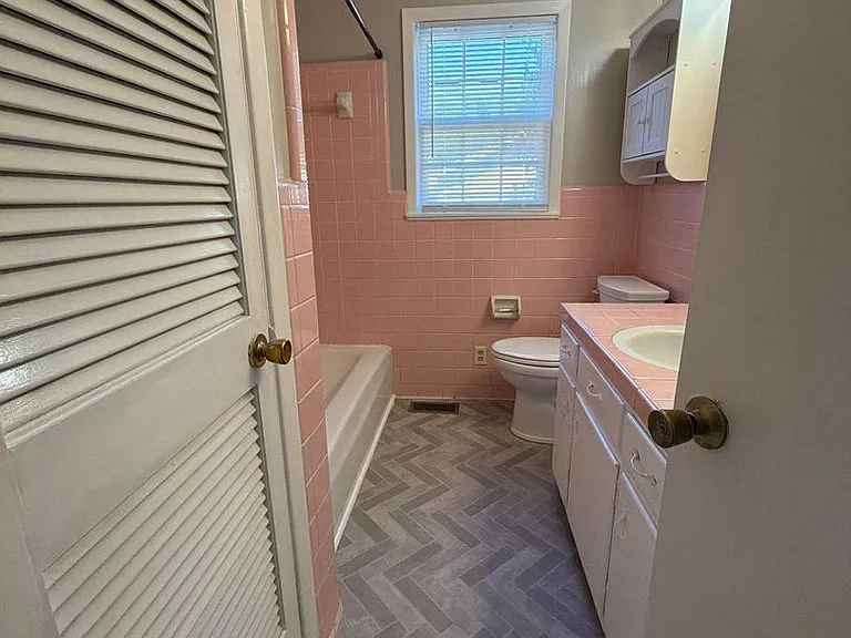 3575 Hudson St — Photo 11