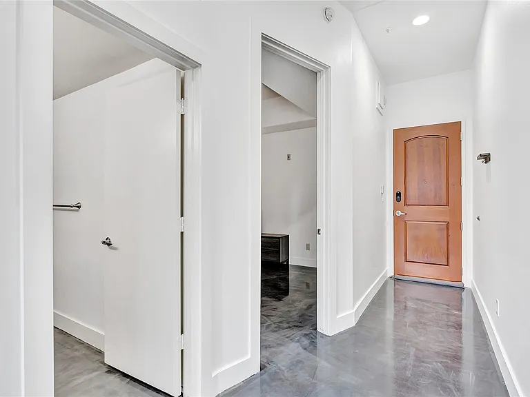 2323 Polk St #305 — Photo 3