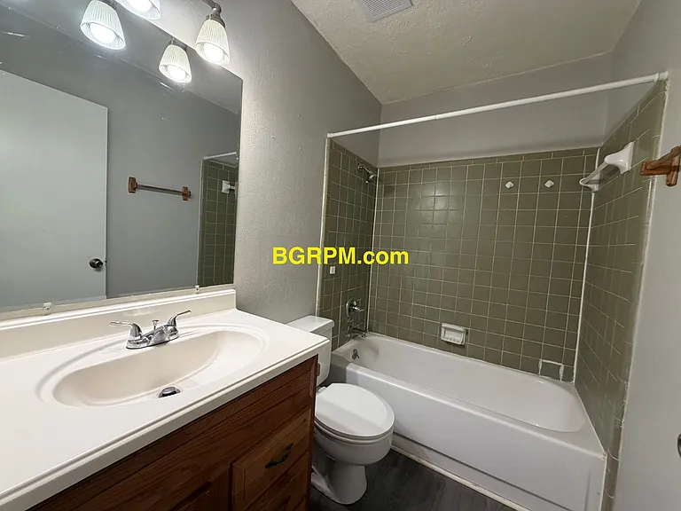 616 Lehman Dr — Photo 9