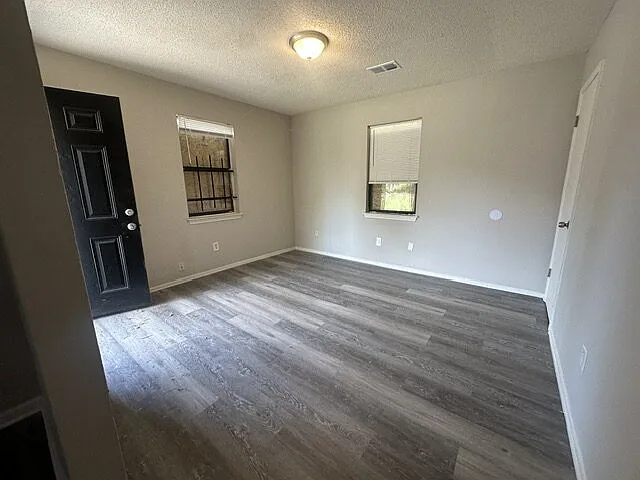 Studio, 1.0 bath, $1,500 — Photo 2
