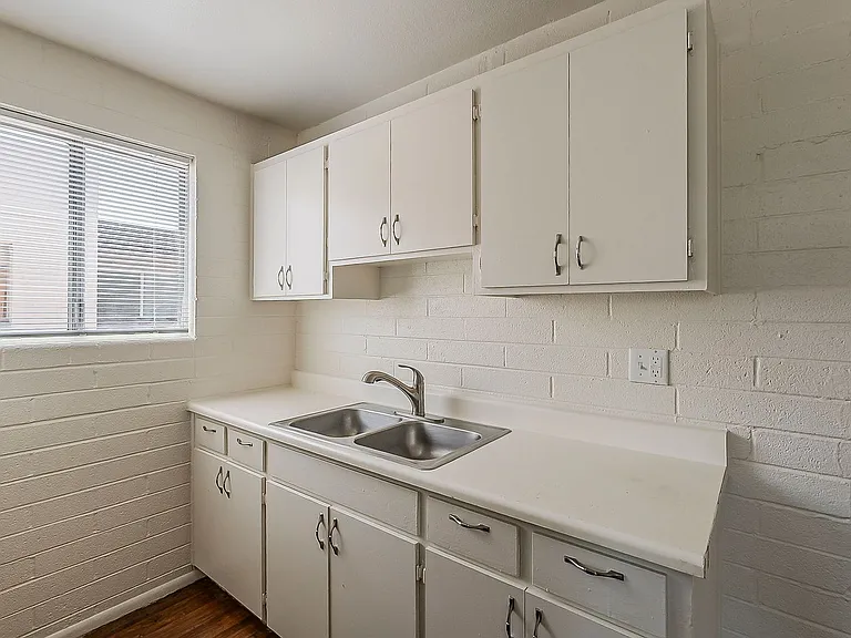 Cabrillo pointe apartments — Photo 11