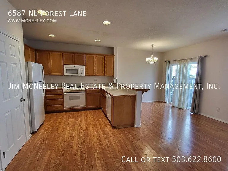 6587 NE Forest Ln — Photo 5