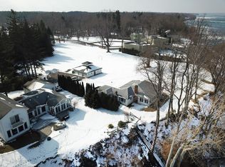 1040 Lake Rd, Webster, NY 14580