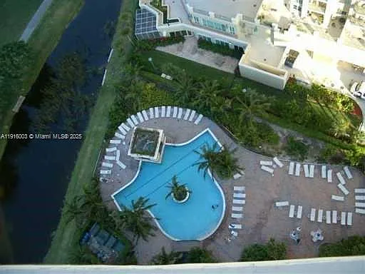 19501 W Country Club Dr #Penthouse 06 — Photo 18