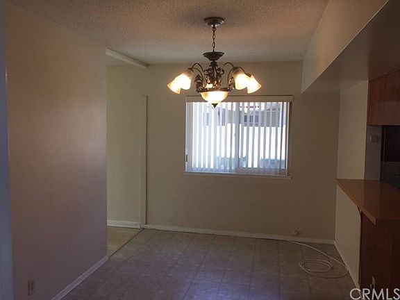 4th image of 625 S Newcastle Dr