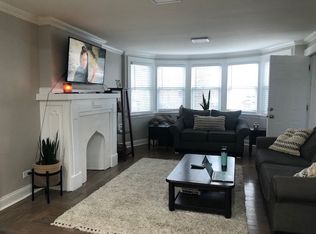3317 N Seminary Ave #1F, Chicago, IL 60657