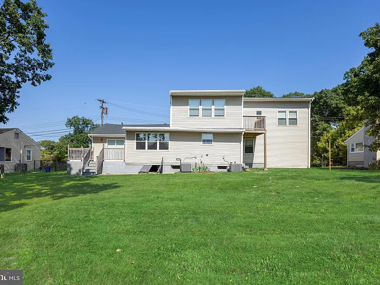 55 Shawnee Ave — Photo 38