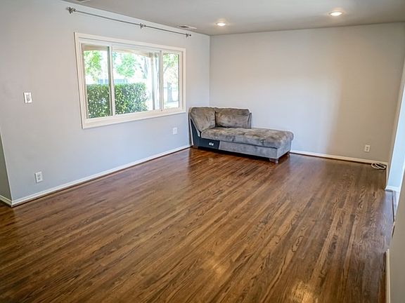2nd image of 16007 Lassen St