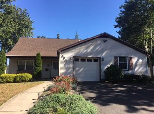 550 Line Rd, Hazlet, NJ 07730