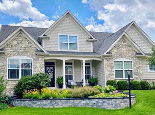 2061 Windham Cir, Wheaton, IL