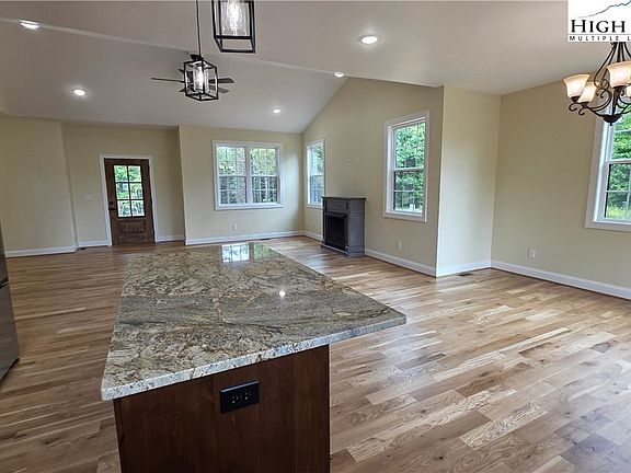 5th image of 1060 Hawksbill Drive