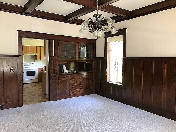 3rd image of 565 San Benito Ave