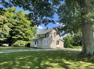 450 Gans Rd, Lake Lynn, PA 15451