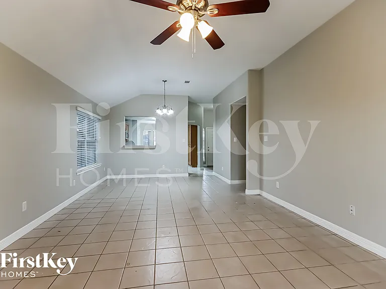 15114 Diamond Way — Photo 4
