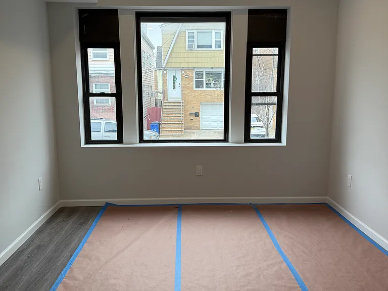 37 39th St #2 — Photo 11