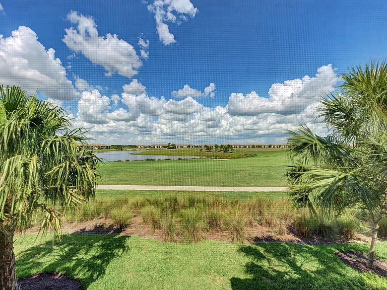 5558 Palmer Cir #206 — Photo 27