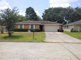 11915 Quander Ln, Houston, TX 77067