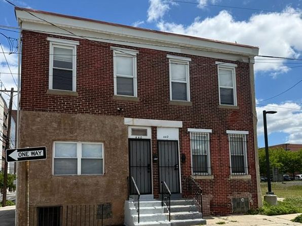 440 Henry St