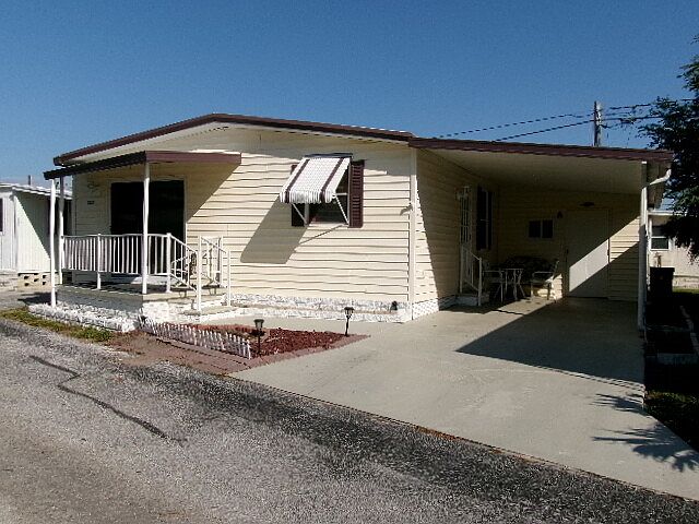 1st image of 2701 34th St N