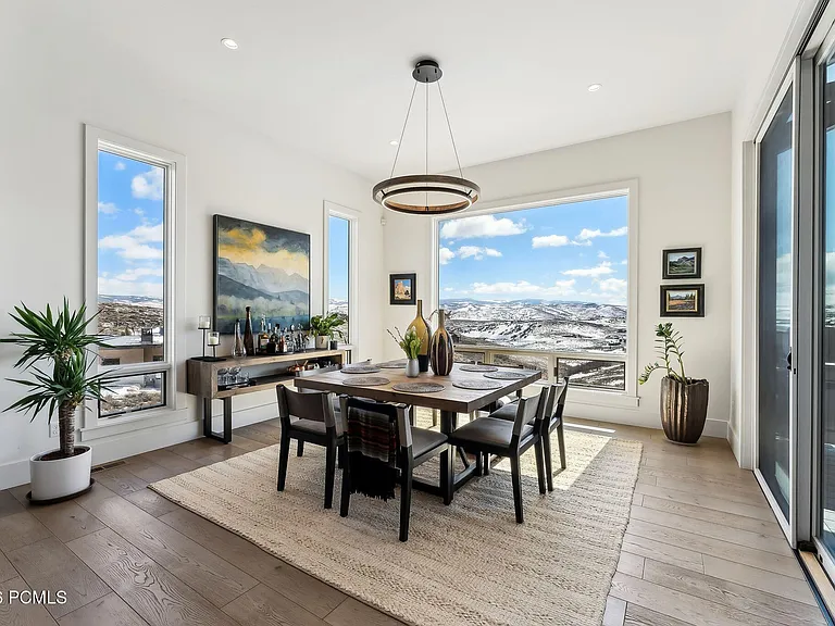 3450 E Ridgeway Dr — Photo 3
