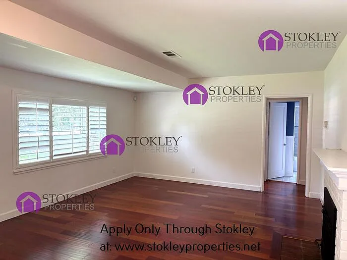 3 bed, 2.0 bath, 1537 sqft, $4,895 — Photo 2