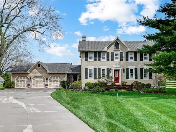 9480 Yankee St, Centerville, OH 45458