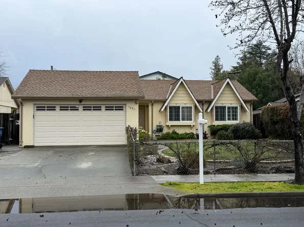 1054 Steinway Ave, Campbell, CA 95008