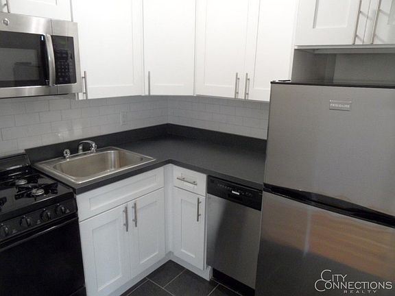 3rd image of 70 W 83rd St APT 4A
