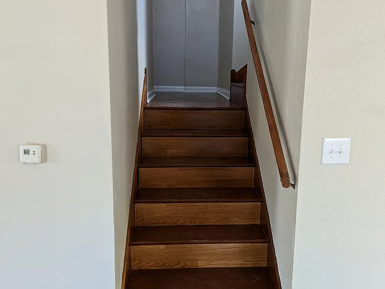 233 Cook Ave — Photo 4