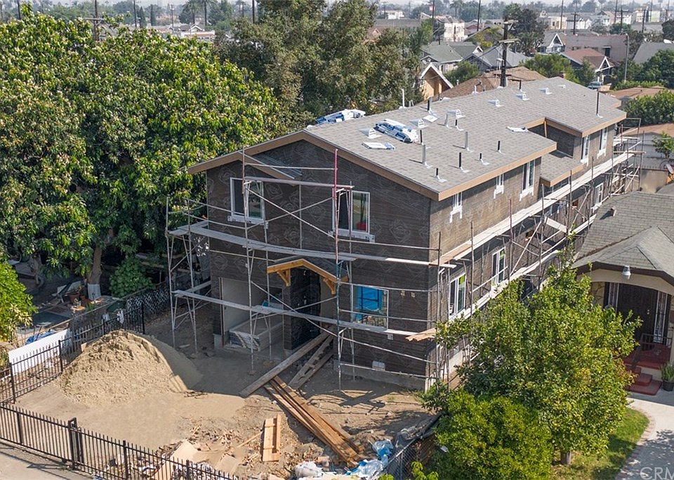 1st image of 4422 S Wilton Pl