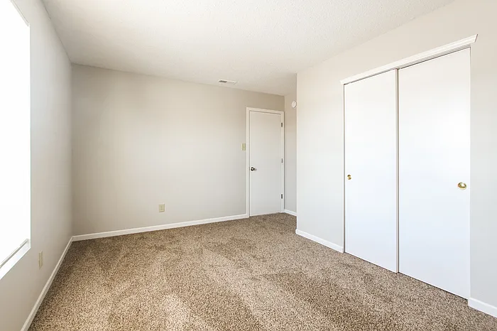 864 Olmsted Dr — Photo 9