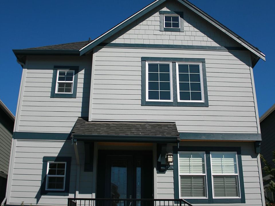 1st image of 1574 14th Pl NE