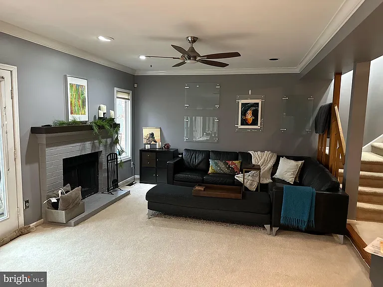 22 Militia Hill Dr — Photo 4