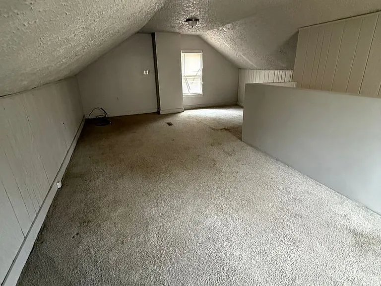 15596 Eastwood St — Photo 9