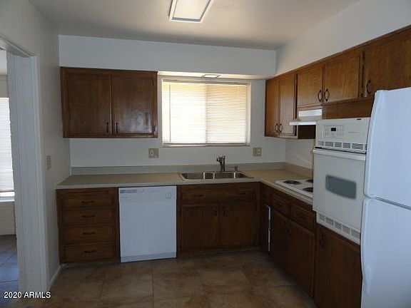 2nd image of 10212 W Desert Hills Dr